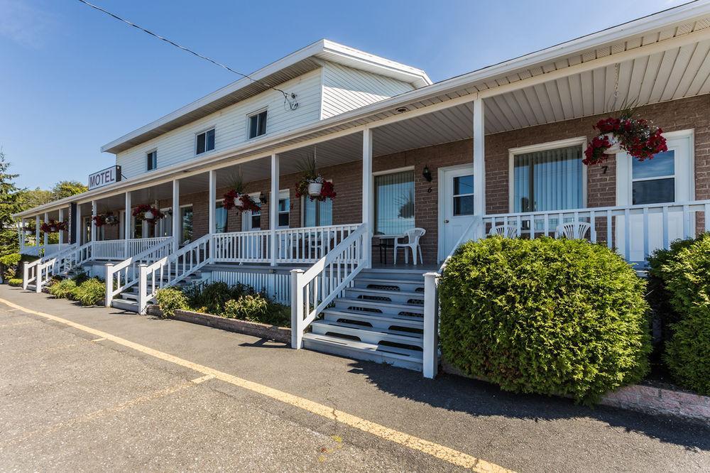 Motel Au Vieux Piloteux Riviere-du-Loup Exterior photo